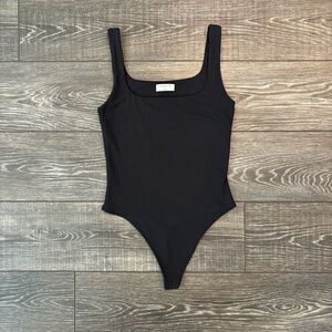 Aritzia Babaton Bodysuit
